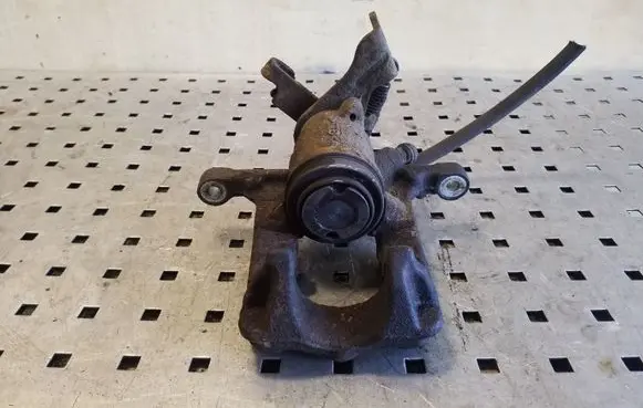 Chevrolet Orlando Rear brake caliper