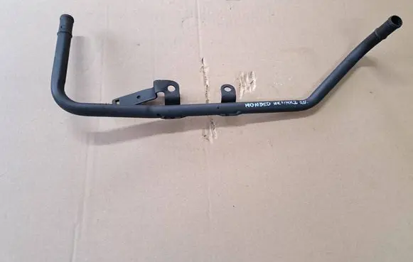 Ford Mondeo MK II Breather/breather pipe/hose 97BB8548BE