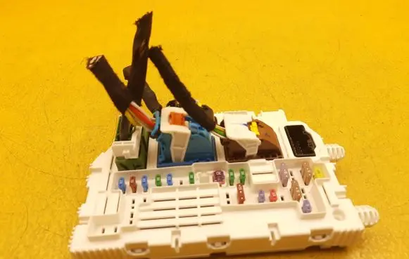 Citroen C5 X Fuse module 9846631580 9695078080 9830407780