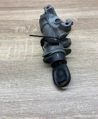 Volkswagen PASSAT B5.5 Ignition lock 4B0905851 VWKey