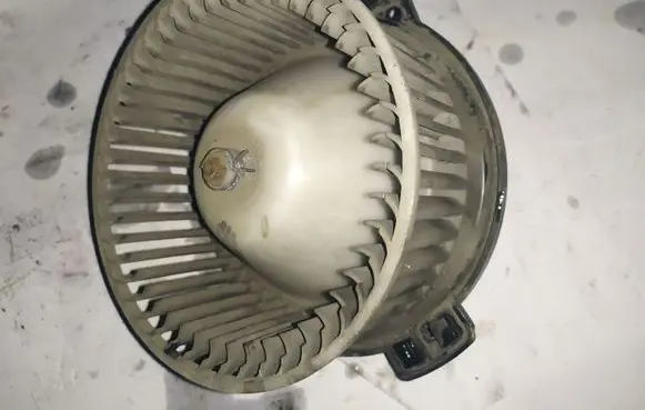 Mitsubishi Galant Heater fan/blower 194000024012R