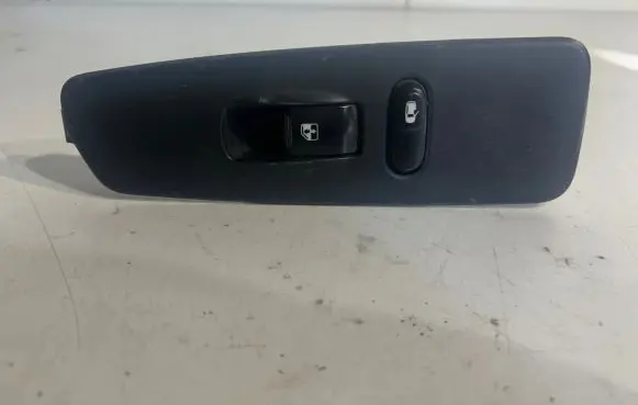 SsangYong Rexton Electric window control switch 96327038