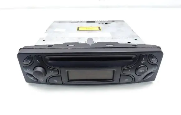 Mercedes-Benz C W203 Radio/CD/DVD/GPS head unit A2038201796