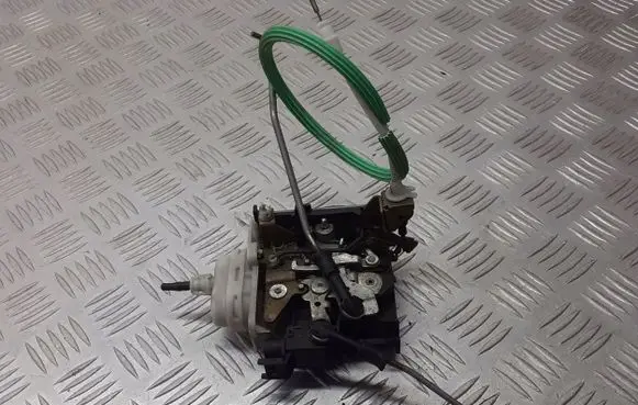 Audi A3 S3 8L Front door lock 8L1837016