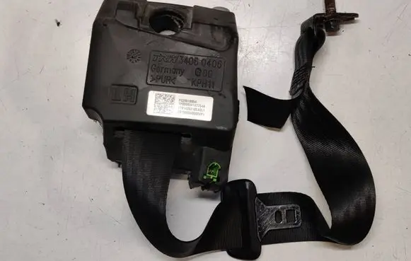 Volvo XC60 Rear seatbelt P039818854
