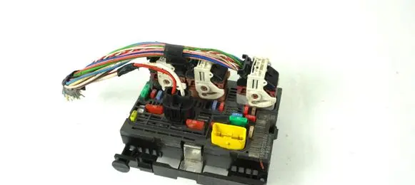 Peugeot Partner BSM Control unit 9807028880