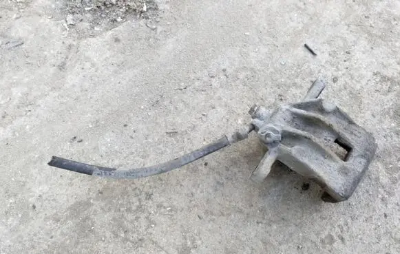 KIA Magentis Rear brake caliper