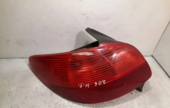 Peugeot 206 Rear/tail lights 2531