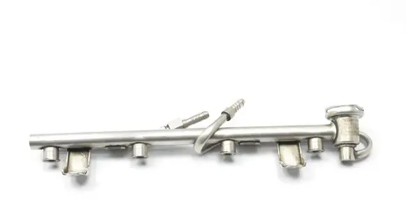 Audi A4 S4 B6 8E 8H Fuel main line pipe 058133681
