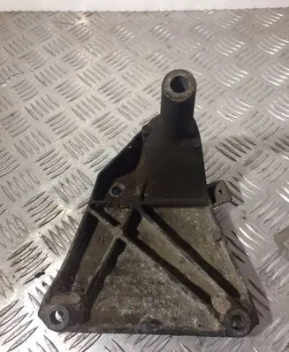 Audi A8 S8 D3 4E Engine mounting bracket 4E0199308AN