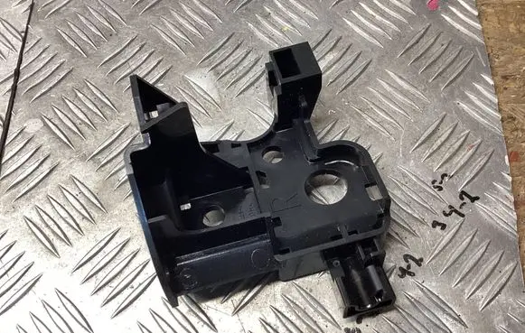 Subaru Impreza II Front bumper mounting bracket 57707FE360