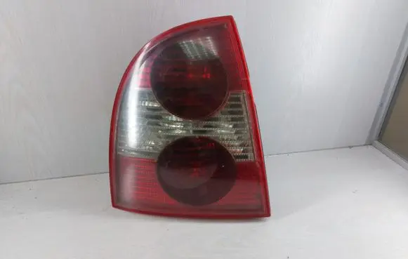 Volkswagen PASSAT B5.5 Rear/tail lights 3B5945095RE