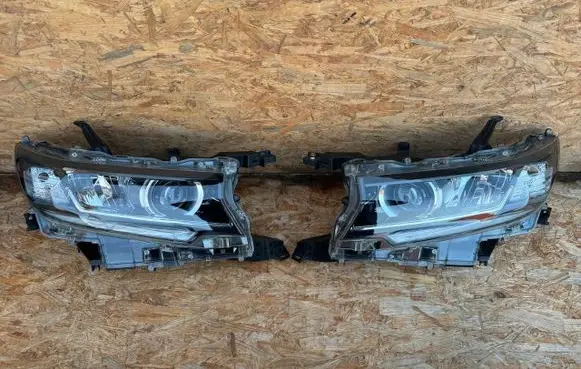 Toyota Land Cruiser (J150) Headlights/headlamps set 60266