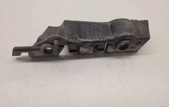 Audi A4 S4 B8 8K Front bumper mounting bracket 8K0807284