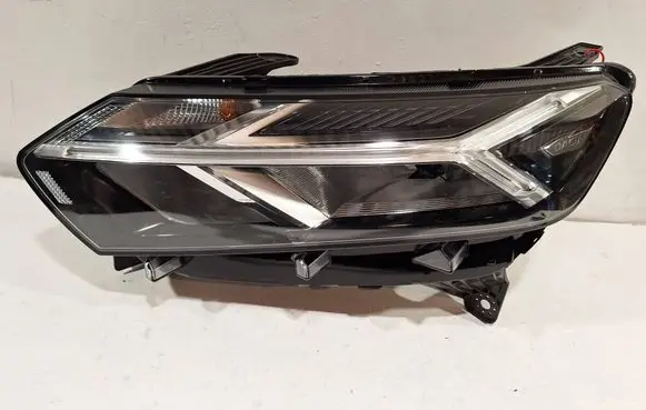 Dacia Sandero III Headlight/headlamp 260608545R