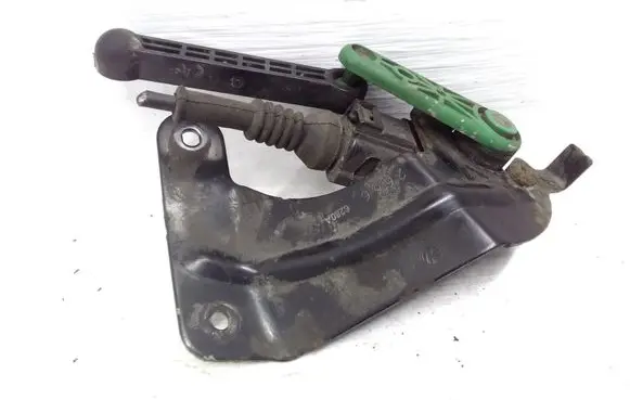 Headlight/headlamp level sensor