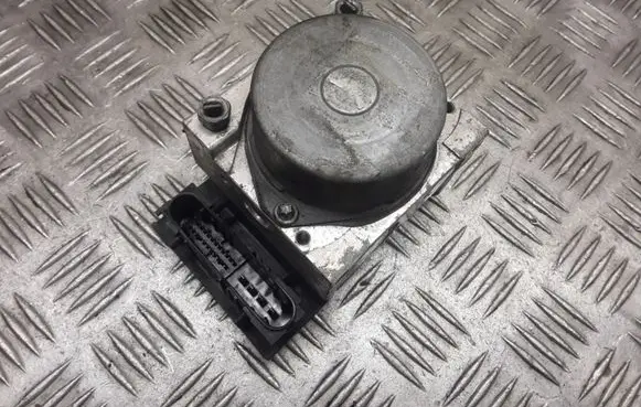 Renault Scenic II - Grand scenic II ABS Pump 0265232067 8200737985 0265800519