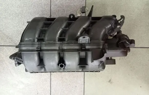 Citroen C6 Intake manifold 55584978