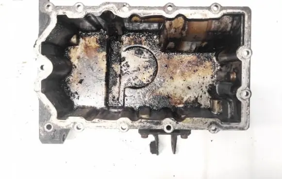 Mini One - Cooper R50 - 53 Oil sump 04777834ab