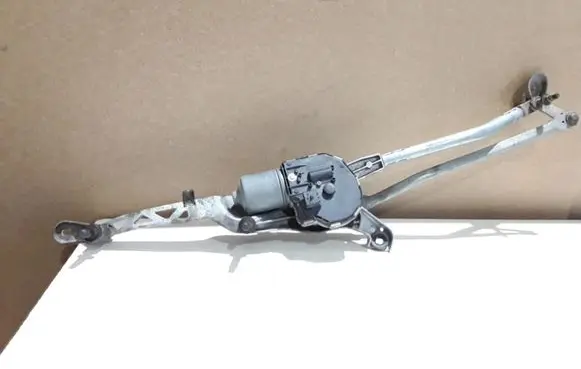 Front wiper linkage and motor
