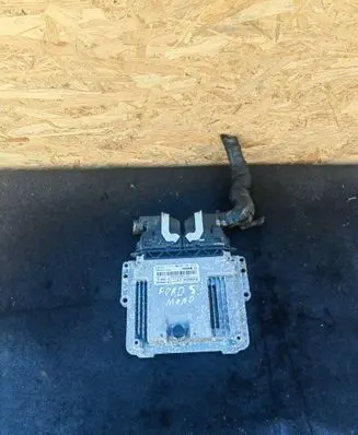 Ford Mondeo MK V Engine control unit/module 02811033202
