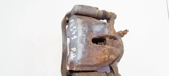 Toyota RAV 4 (XA30) Front brake caliper