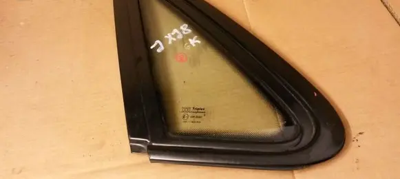 Jaguar XJ X308 Rear side window