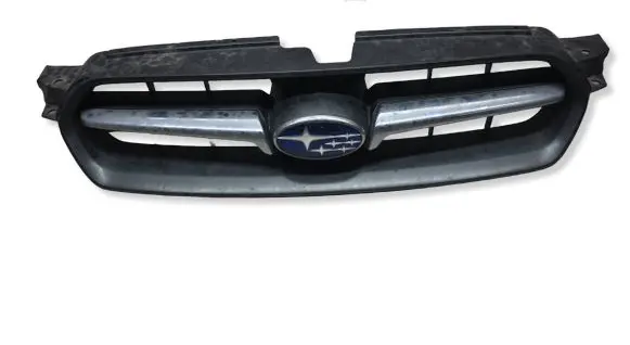 Subaru Legacy Front bumper upper radiator grill 