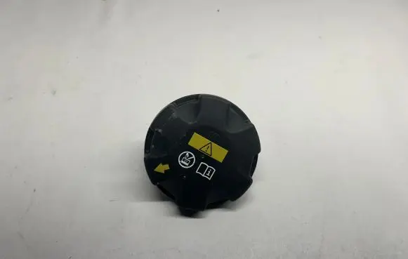 BMW 2 F22 F23 Coolant expansion tank/reservoir cap 7639020
