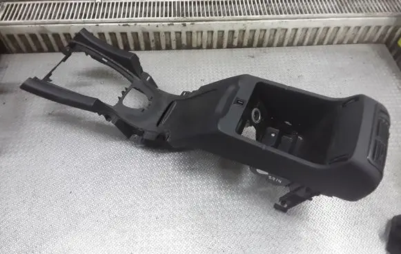 Saab 9-3 Ver2 Armrest 307039