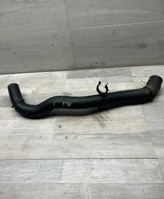 Land Rover Discovery 4 - LR4 Engine coolant pipe/hose AH228584AC
