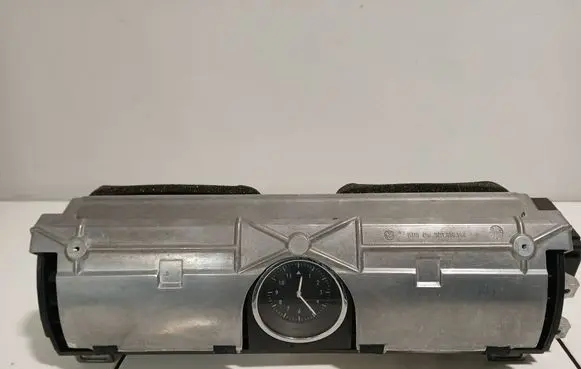 Volkswagen Phaeton Dash center air vent grill 3D1853204 151526501