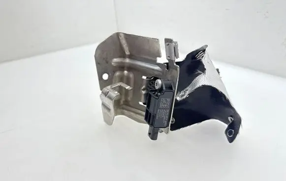 Volkswagen Golf VIII Exhaust gas pressure sensor 05E906051P 267419797 05E131552P
