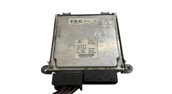 Mercedes-Benz C W204 Engine control unit/module A6511500126 A0054469240
