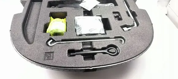 Lexus ES VII XZ10 Tool set 6477933300