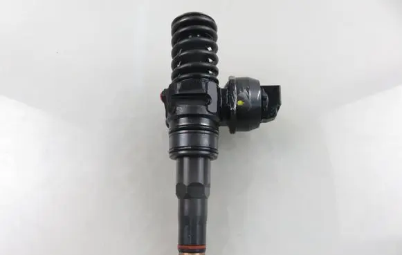 Seat Ibiza III (6L) Fuel injector 038130073AG