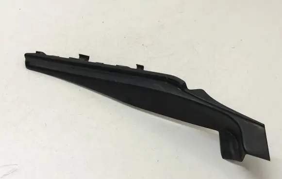 Nissan Pulsar Wiper trim 668953GF0A