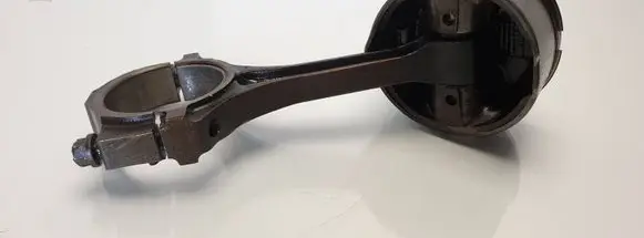 Lincoln Town Car Piston with connecting rod
