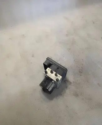 Mini Cooper Hatch Hardtop ABS Pump 10096008623 00002122D0