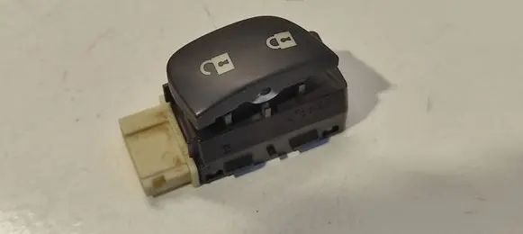 Central locking switch button