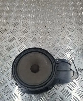 Volkswagen PASSAT CC Panel speaker 