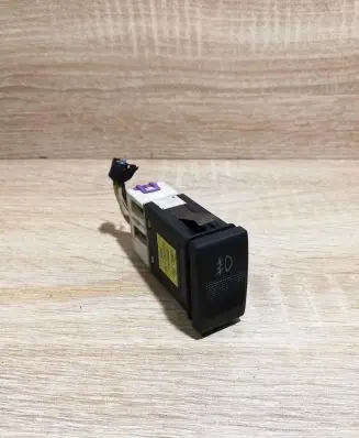 Fog light switch