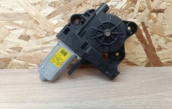 Volvo S80 Front door window regulator with motor 1174077A 061020 970714101