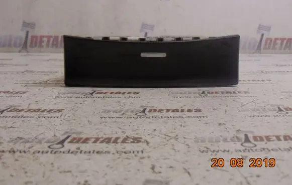 Mercedes-Benz GL X164 Car ashtray A1648100130