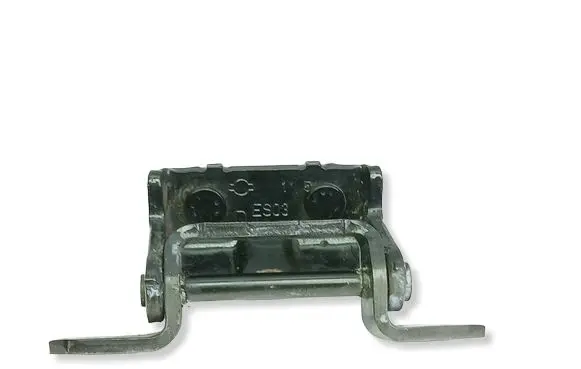 Nissan Qashqai+2 Front door upper hinge 