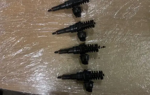 Fuel injectors set