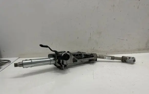 Mercedes-Benz CLA C118 X118 Steering wheel axle A1774603000