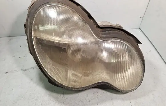 Mercedes-Benz C W203 Headlight/headlamp 0301166202 A2038200261 1305235457
