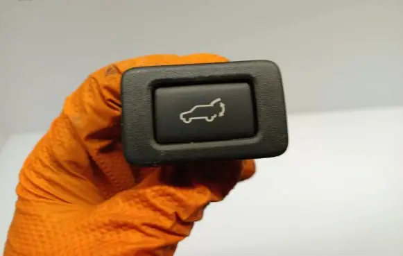 Subaru Outback (BS) Tailgate/boot open switch button 83385AL00A
