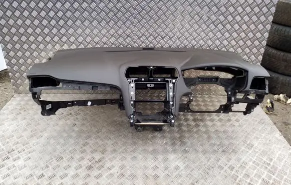 Ford Mondeo MK V Dashboard DS73F04320BE